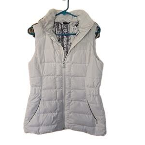 THE NORTH FACE Women's Goose Down 550 Puffer Vest With Faux Fur Trimmed Hood S